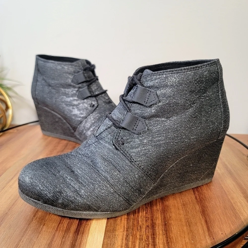 Toms Kala Black Sparkle Lace Up Wedge Booties Size 8